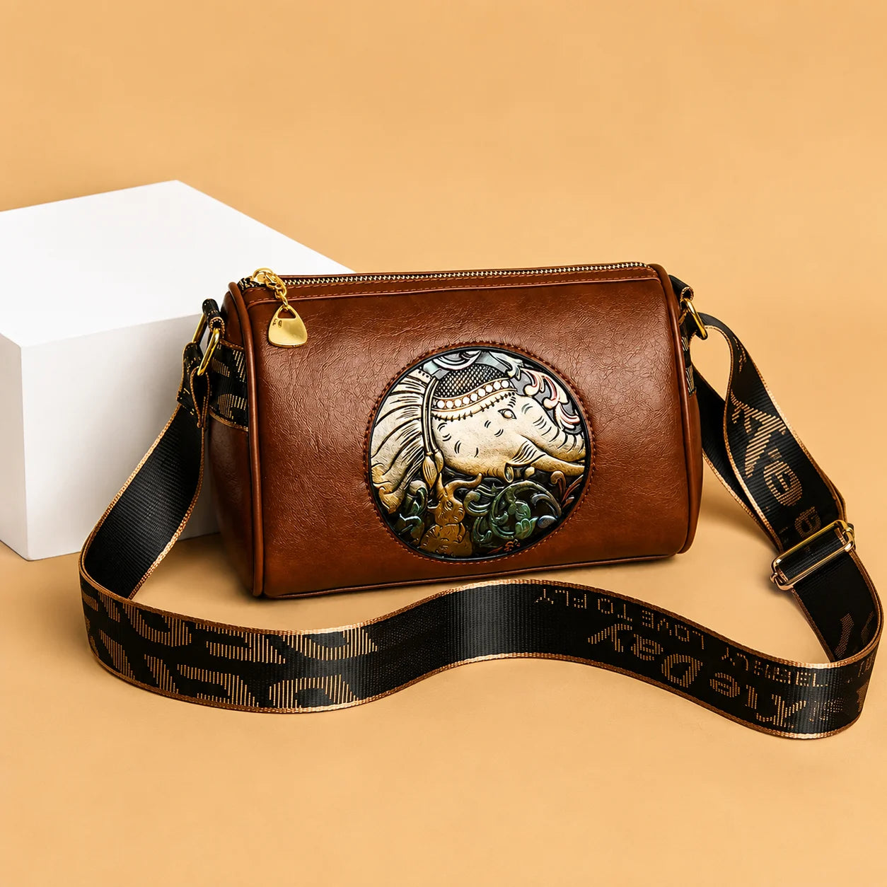 👜 Accessories
