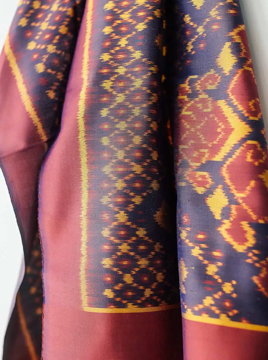 Traditional Khmer silk weaving at Artisans Angkor