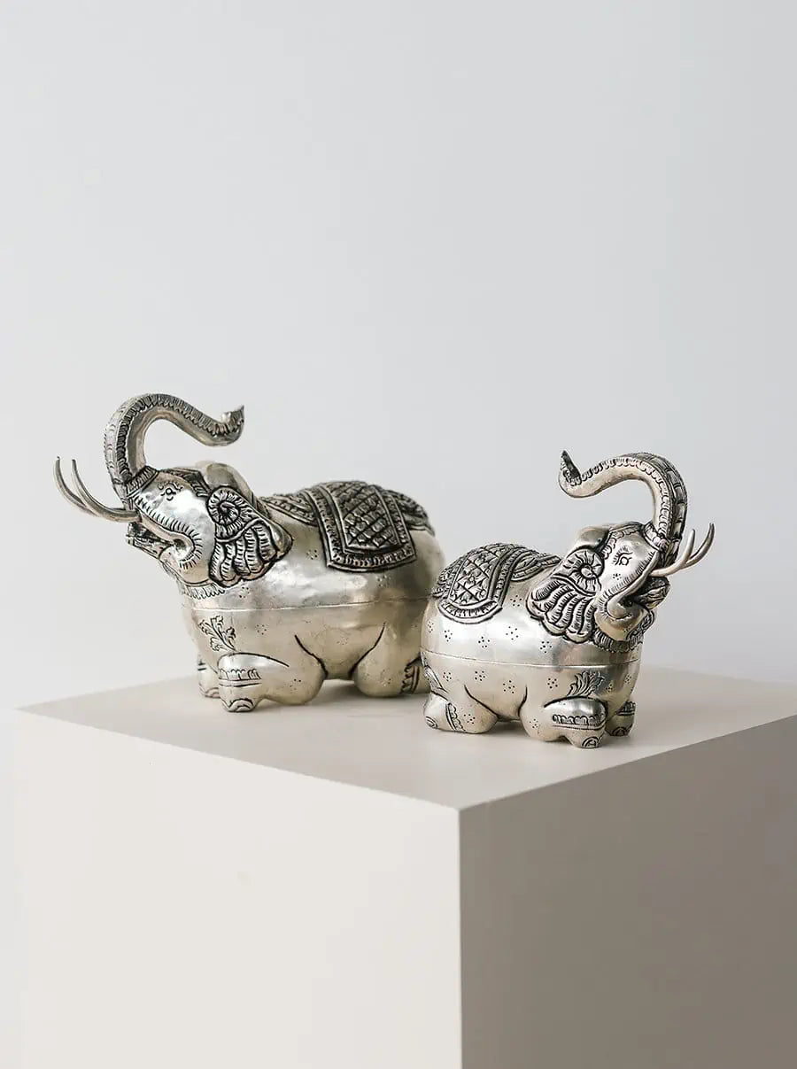 Khmer silverware craftsmanship at Artisans Angkor